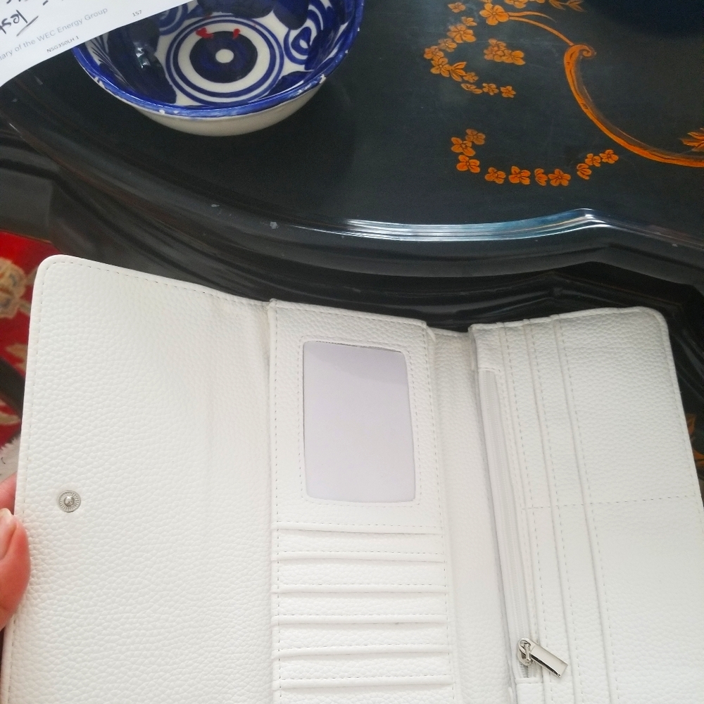 Jessica Moore leather wallet